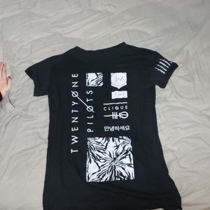 Twenty One Pilots Tshirt